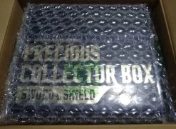 PRECIOUS COLLECTOR BOX With Pikachu Promo New -Trading Card Store 2022 11 22211022